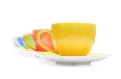 Tazze colorate fotografie stock libere da diritti Tazze colorate fotografie stock libere da diritti