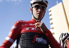 Team Trek Segafredo con Alberto Contador antes de entrenar imagenes de archivo Team Trek Segafredo con Alberto Contador antes de entrenar imagenes de archivo