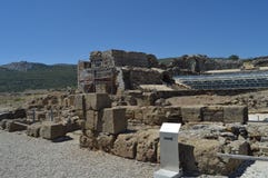 Teatr W Roma?ski miasta Baelo Claudia datowanie W 2nd wieka BC pla?y Bologna W Tarifa Natura, architektura, historia, zdjęcie royalty free Teatr W Roma?ski miasta Baelo Claudia datowanie W 2nd wieka BC pla?y Bologna W Tarifa Natura, architektura, historia, zdjęcie royalty free