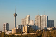 Teheran horisont och skyskrapor i morgonljuset Teheran horisont och skyskrapor i morgonljuset