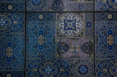 Teil des Bodens, blaue Fliese mit Verzierung stockfotografie Teil des Bodens, blaue Fliese mit Verzierung stockfotografie