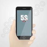 Tel?fono de la tenencia del hombre con el logotipo m?vil de la red 5G en la pantalla Red inal?mbrica de la quinta generaci?n Engr ilustración del vector Tel?fono de la tenencia del hombre con el logotipo m?vil de la red 5G en la pantalla Red inal?mbrica de la quinta generaci?n Engr ilustración del vector