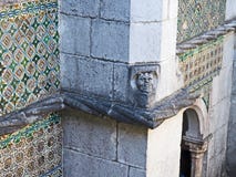Telha e detalhe do fresco, palácio de Pena, Sintra, Portugal imagem de stock Telha e detalhe do fresco, palácio de Pena, Sintra, Portugal imagem de stock