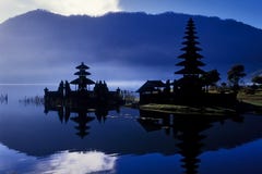 Tempel zur Wassergöttin. Indonesien Tempel zur Wassergöttin. Indonesien