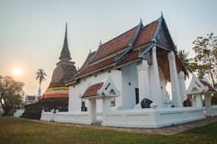 Temple bouddhiste avec la vieille pagoda dans Sukhothai image stock Temple bouddhiste avec la vieille pagoda dans Sukhothai image stock