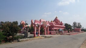Temple d'Iskcon, Anantapur, Andhra Pradesh photo stock Temple d'Iskcon, Anantapur, Andhra Pradesh photo stock