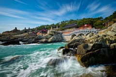Templo de Haedong Yonggungsa Busan, Coreia do Sul imagens de stock royalty free Templo de Haedong Yonggungsa Busan, Coreia do Sul imagens de stock royalty free