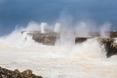 Tempête sur la falaise, Bufones image stock Tempête sur la falaise, Bufones image stock