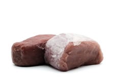 Tenderloin свинины и tenderloin говядины изолированный на белой предпосылке стоковое фото rf Tenderloin свинины и tenderloin говядины изолированный на белой предпосылке стоковое фото rf