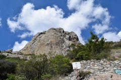 Tercero de la montaña más grande del mundo imagen de archivo Tercero de la montaña más grande del mundo imagen de archivo