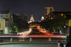 Texas Capitol Building dall'università di Texas Austin Campus immagini stock Texas Capitol Building dall'università di Texas Austin Campus immagini stock