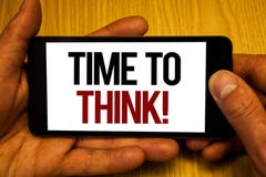 Textteckenvisning Tid som tänker Motivational appell Tänkande planläggningsidéer för begreppsmässigt foto som svarar att rymma fö royaltyfria bilder Textteckenvisning Tid som tänker Motivational appell Tänkande planläggningsidéer för begreppsmässigt foto som svarar att rymma fö royaltyfria bilder