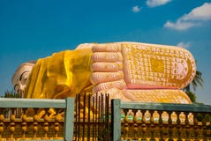 脚的鞋底 砂海螂Tha Lyaung斜倚的菩萨 Bago Myanma 缅甸 免版税库存图片 脚的鞋底 砂海螂Tha Lyaung斜倚的菩萨 Bago Myanma 缅甸 免版税库存图片