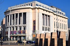 Thessaloniki Grekland - December 28 2015: Byggnad av den nationella teatern av nordliga Grekland i Thessaloniki arkivfoton Thessaloniki Grekland - December 28 2015: Byggnad av den nationella teatern av nordliga Grekland i Thessaloniki arkivfoton