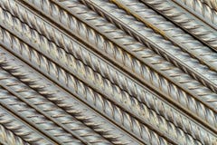Tiges en acier de barres de renforcement avec le profil périodique, parallèle étendu à la diagonale image libre de droits Tiges en acier de barres de renforcement avec le profil périodique, parallèle étendu à la diagonale image libre de droits