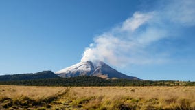 Time lapse of volcano Popocatépetl