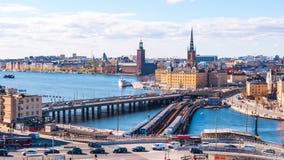 Timelapse video av Stockholm cityscape i Sverige, Tid schackningsperiod 4k lager videofilmer Timelapse video av Stockholm cityscape i Sverige, Tid schackningsperiod 4k lager videofilmer