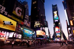 Times Square entro Night fotografia stock Times Square entro Night fotografia stock