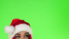 Tiro colhido dos olhos de uma menina do Natal feliz que olha o espaço da cópia vídeos de arquivo Tiro colhido dos olhos de uma menina do Natal feliz que olha o espaço da cópia vídeos de arquivo