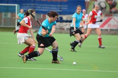 tjeckiska kvinnor för hockey för extraleaguefälthit royaltyfri bild tjeckiska kvinnor för hockey för extraleaguefälthit royaltyfri bild