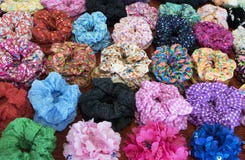 Tkanina scrunchy Elastyczny bobble włosianych zespołów obraz stock Tkanina scrunchy Elastyczny bobble włosianych zespołów obraz stock