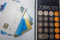 Toda clase de tarjetas de banco apiladas juntas imágenes de archivo libres de regalías Toda clase de tarjetas de banco apiladas juntas imágenes de archivo libres de regalías