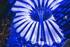 Toit de Sony Center à Berlin photographie stock libre de droits Toit de Sony Center à Berlin photographie stock libre de droits