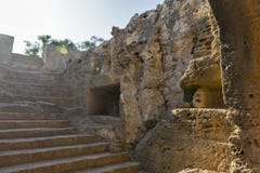 Tombes des rois dans Paphos sur la Chypre images libres de droits Tombes des rois dans Paphos sur la Chypre images libres de droits