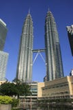 Torri gemelle di Petronas, Kuala Lumpur, Malesia Fotografia Stock Torri gemelle di Petronas, Kuala Lumpur, Malesia Fotografia Stock