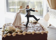 Torta de boda divertida imagenes de archivo Torta de boda divertida imagenes de archivo