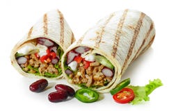Tortilla περικάλυμμα με τον τηγανισμένους κιμά και τα λαχανικά στοκ εικόνες με δικαίωμα ελεύθερης χρήσης Tortilla περικάλυμμα με τον τηγανισμένους κιμά και τα λαχανικά στοκ εικόνες με δικαίωμα ελεύθερης χρήσης