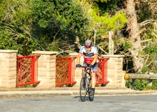 Tossa de mars Cycliste d'athlète photographie stock libre de droits Tossa de mars Cycliste d'athlète photographie stock libre de droits