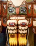 Totem mit vielen Augen lizenzfreies stockfoto Totem mit vielen Augen lizenzfreies stockfoto