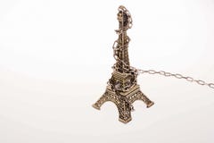 Tour Eiffel dans les cha?nes photos libres de droits Tour Eiffel dans les cha?nes photos libres de droits
