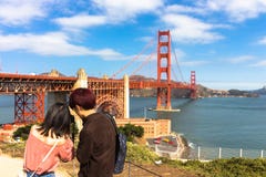 Touristes chez golden gate bridge photo stock Touristes chez golden gate bridge photo stock