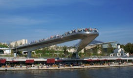 Tourists at an observation platform above Moscow River