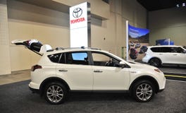 Toyota SUV Gloednieuw bij een Autoshow stock afbeeldingen Toyota SUV Gloednieuw bij een Autoshow stock afbeeldingen