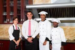 Trabalhadores do restaurante foto de stock royalty free Trabalhadores do restaurante foto de stock royalty free