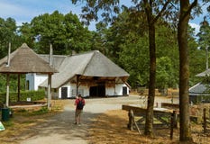 Traditionell arkitektur för Nederländerna, gamla holländska hus royaltyfri foto Traditionell arkitektur för Nederländerna, gamla holländska hus royaltyfri foto