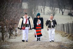 Traditionella romanian kläder Traditionella romanian kläder