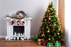 Traditionelle Weihnachtshausdekorationen lizenzfreie stockfotos Traditionelle Weihnachtshausdekorationen lizenzfreie stockfotos