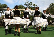 traditionnel roumain de danse photos stock traditionnel roumain de danse photos stock