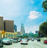 Trafik i motorväg 110 i Los Angeles fotografering för bildbyråer Trafik i motorväg 110 i Los Angeles fotografering för bildbyråer