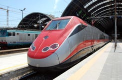Train - Milan Central Railway Station Royalty Free Stock Photos Train - Milan Central Railway Station Royalty Free Stock Photos