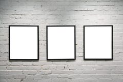 Trames noires sur le mur de briques blanc 3 photographie stock libre de droits Trames noires sur le mur de briques blanc 3 photographie stock libre de droits