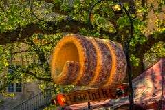 Trdelnik подписывает внутри рынок пасхи krivolkat во время лета стоковые изображения rf Trdelnik подписывает внутри рынок пасхи krivolkat во время лета стоковые изображения rf