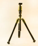 Treppiede su fondo leggero fotografia stock libera da diritti Treppiede su fondo leggero fotografia stock libera da diritti