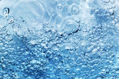 Trinkwasser mit Blasen stockfotos Trinkwasser mit Blasen stockfotos