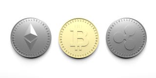 Trois ont isolé des pièces de monnaie sur un fond blanc - Bitcoin, Ethereum, ondulation, le rendu 3D illustration de vecteur Trois ont isolé des pièces de monnaie sur un fond blanc - Bitcoin, Ethereum, ondulation, le rendu 3D illustration de vecteur
