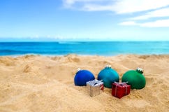 Tropische strandkerstmis en Nieuwjaarachtergrond Royalty-vrije Stock Afbeelding